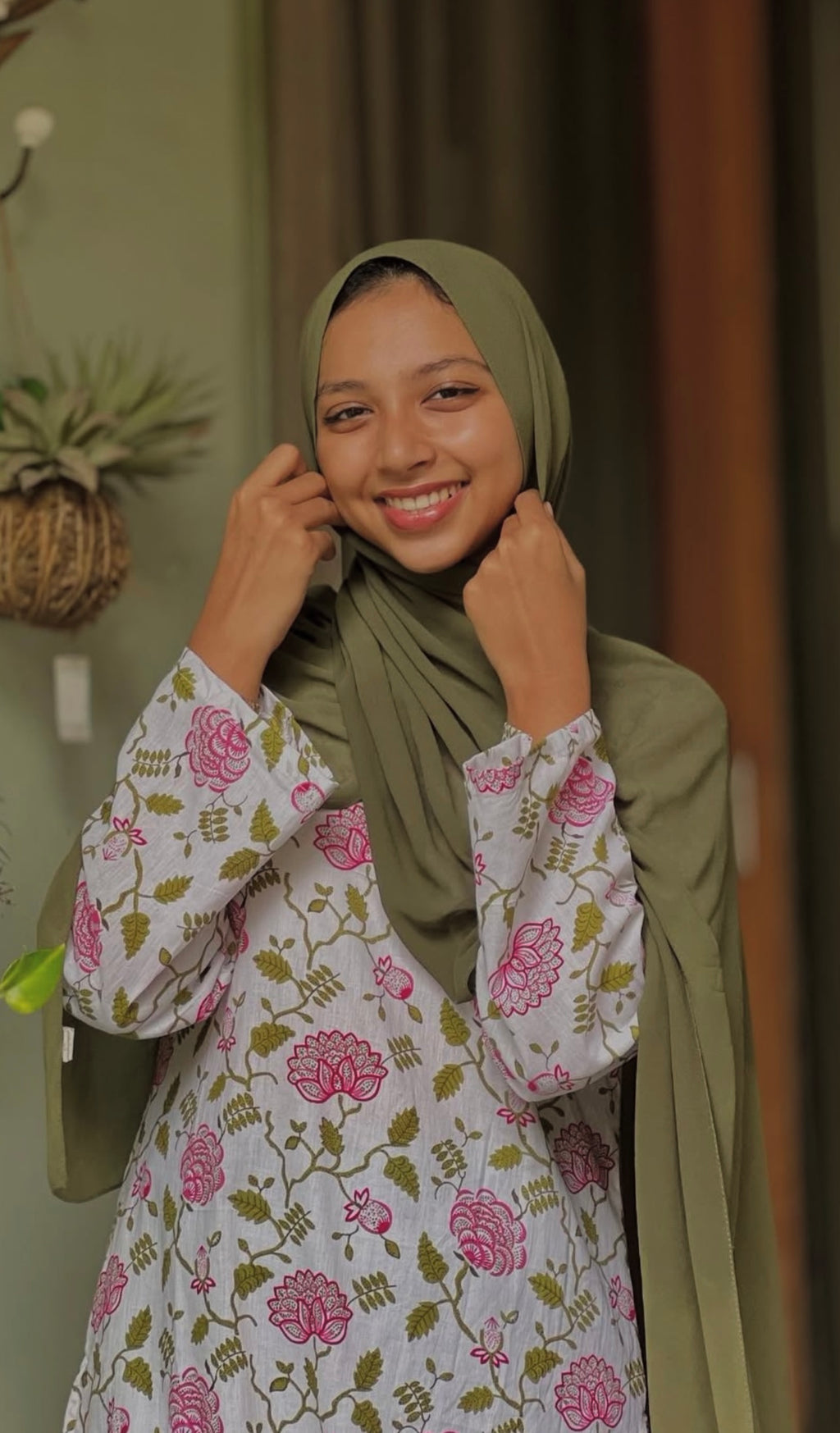 Gulbahar Vana Long Kurti