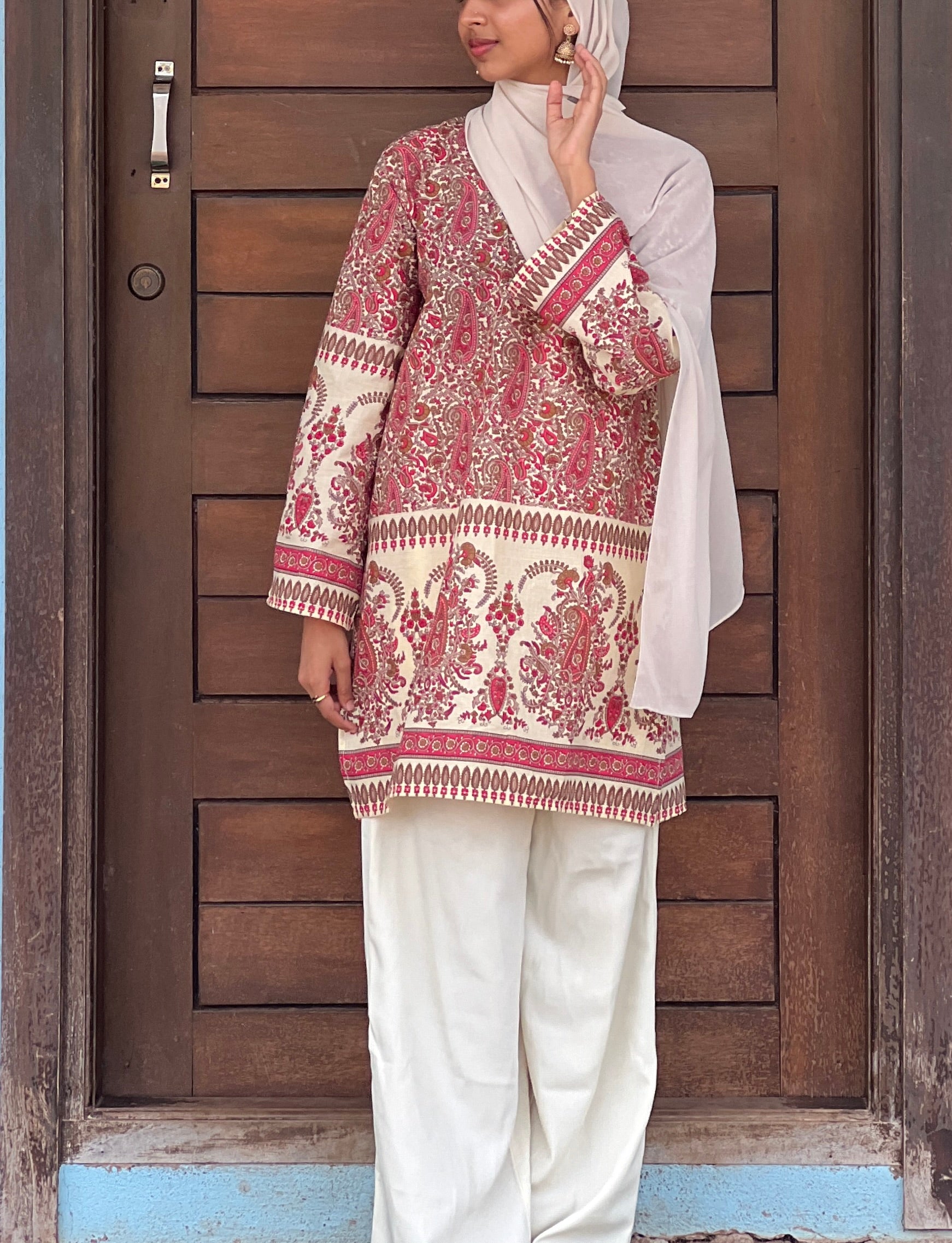 Ruhaani Knee kurti