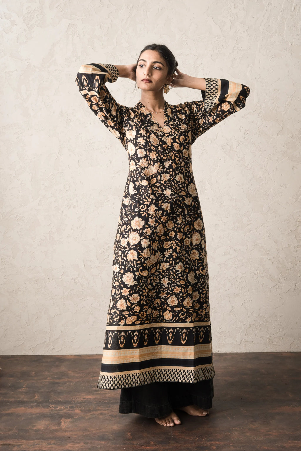 Kaala Rang Long Kurti