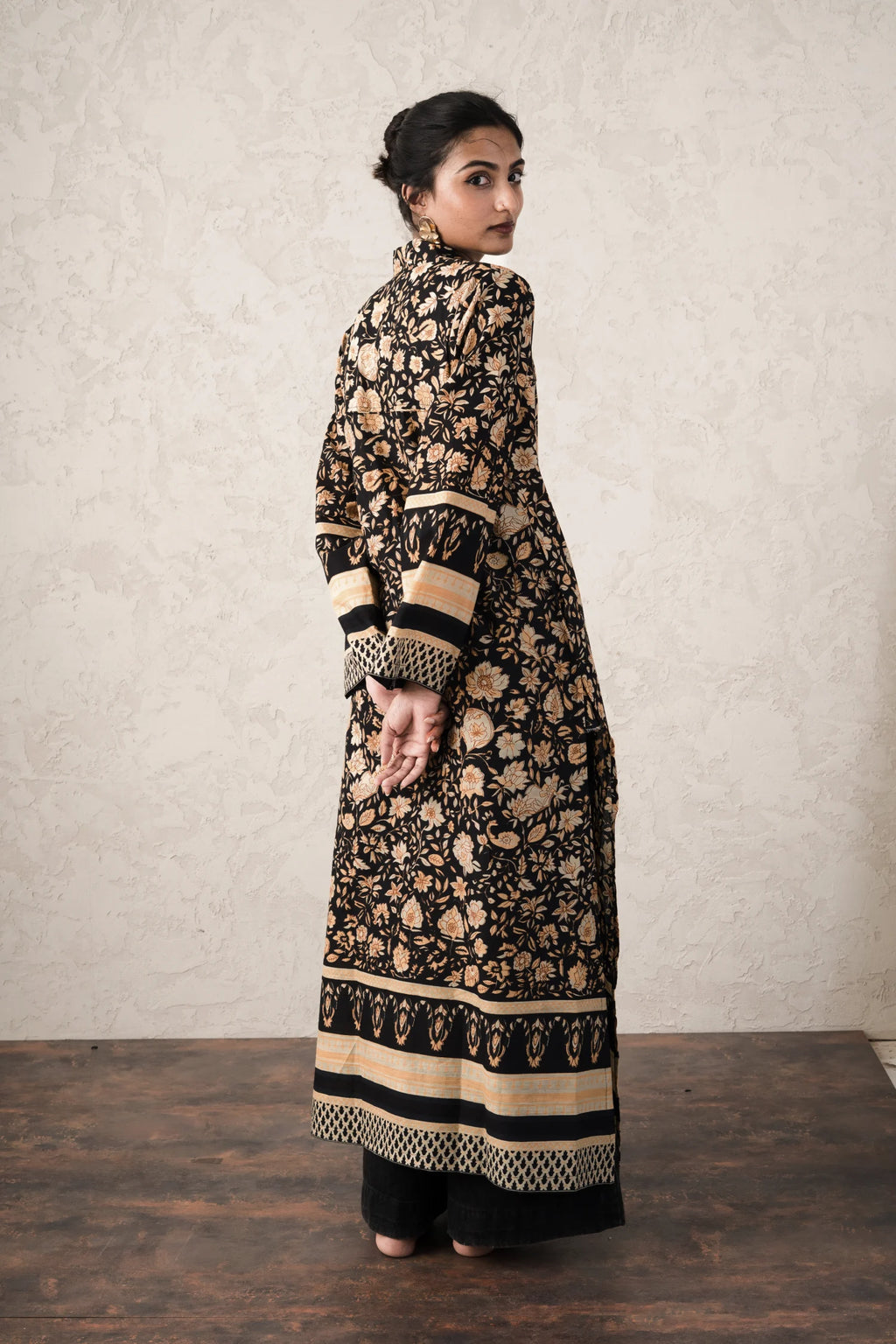 Kaala Rang Long Kurti