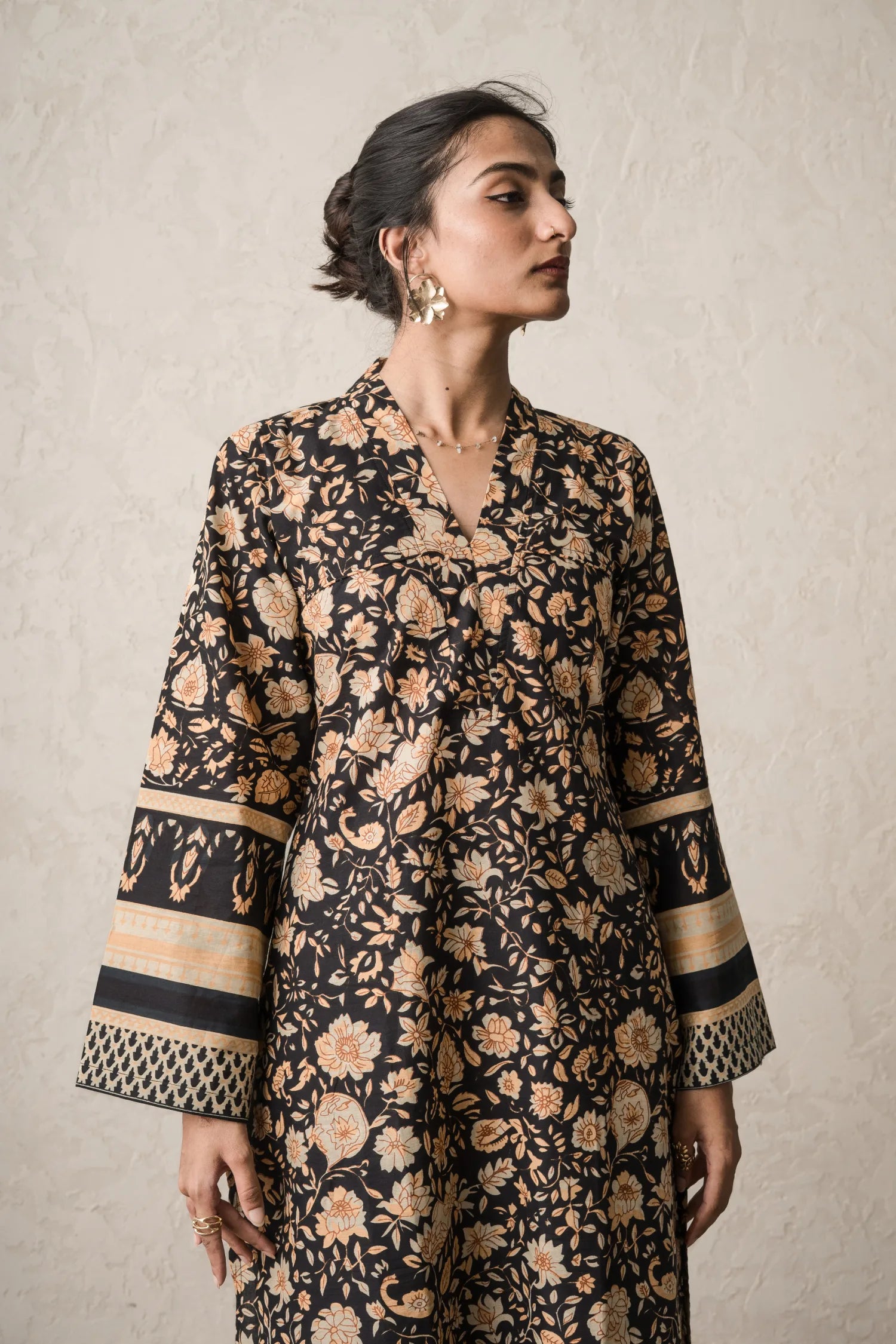 Kaala Rang Long Kurti