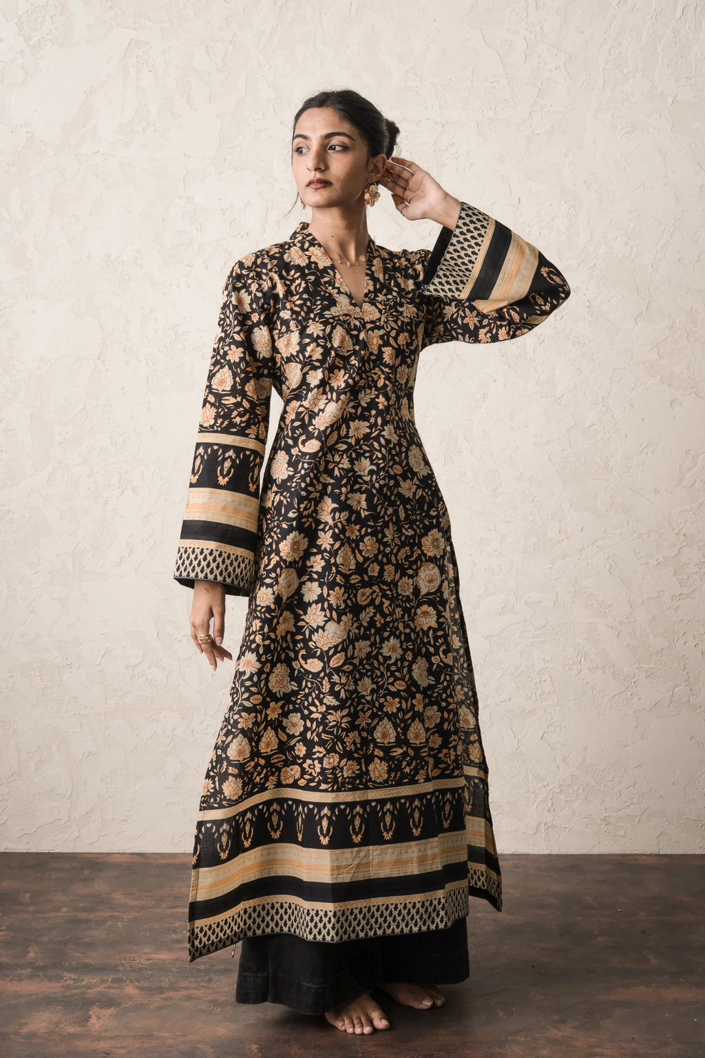 Kaala Rang Long Kurti