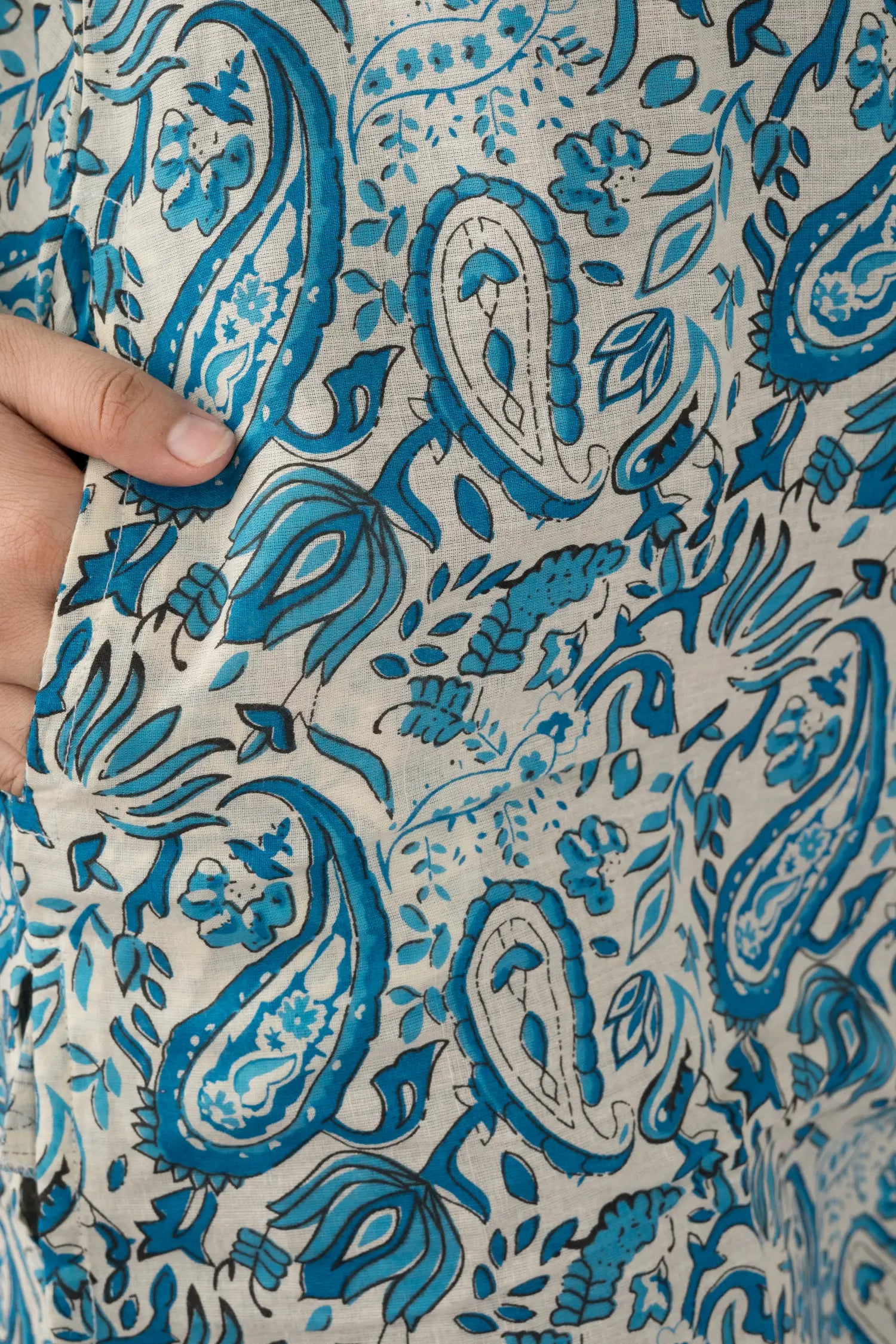 Neelam Noor Knee Kurti