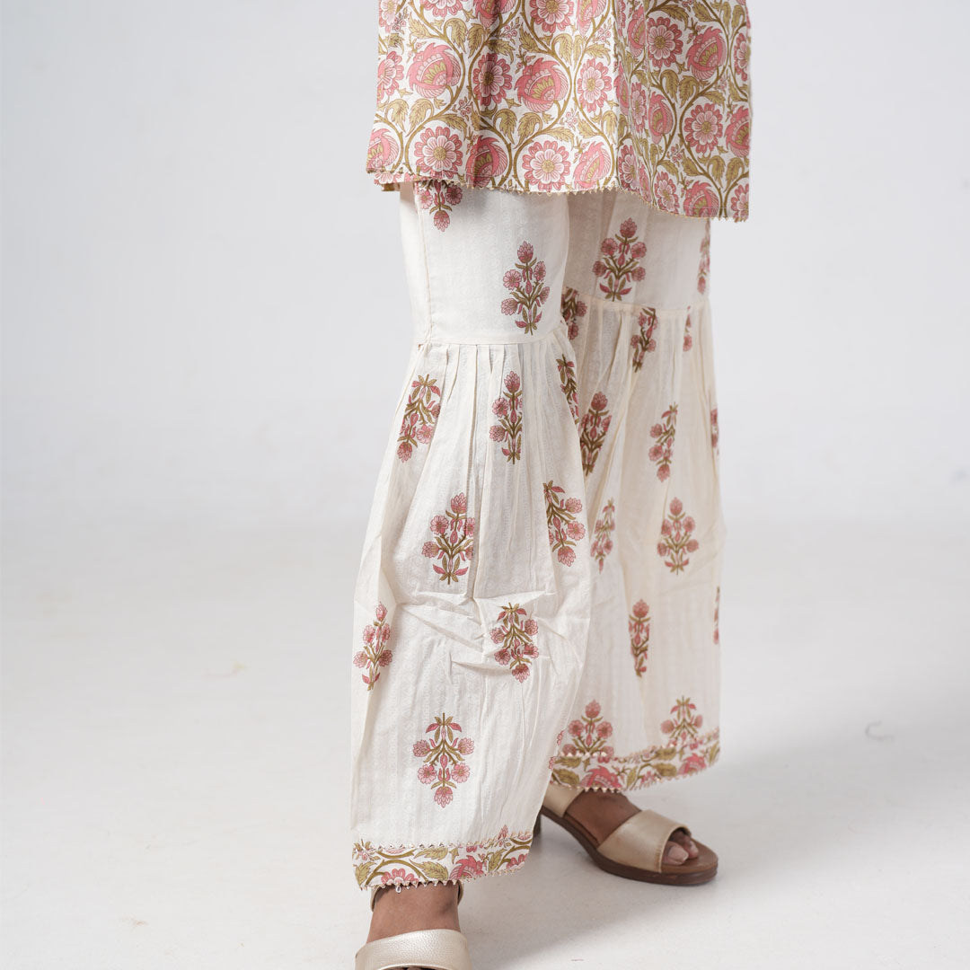 Aafreen Peach Blush co-ord set matching pants featuring peach floral motifs on an ivory base