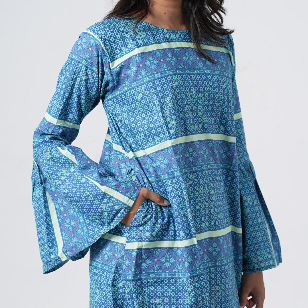 azure-muse-long-kurti-round-neck-detail