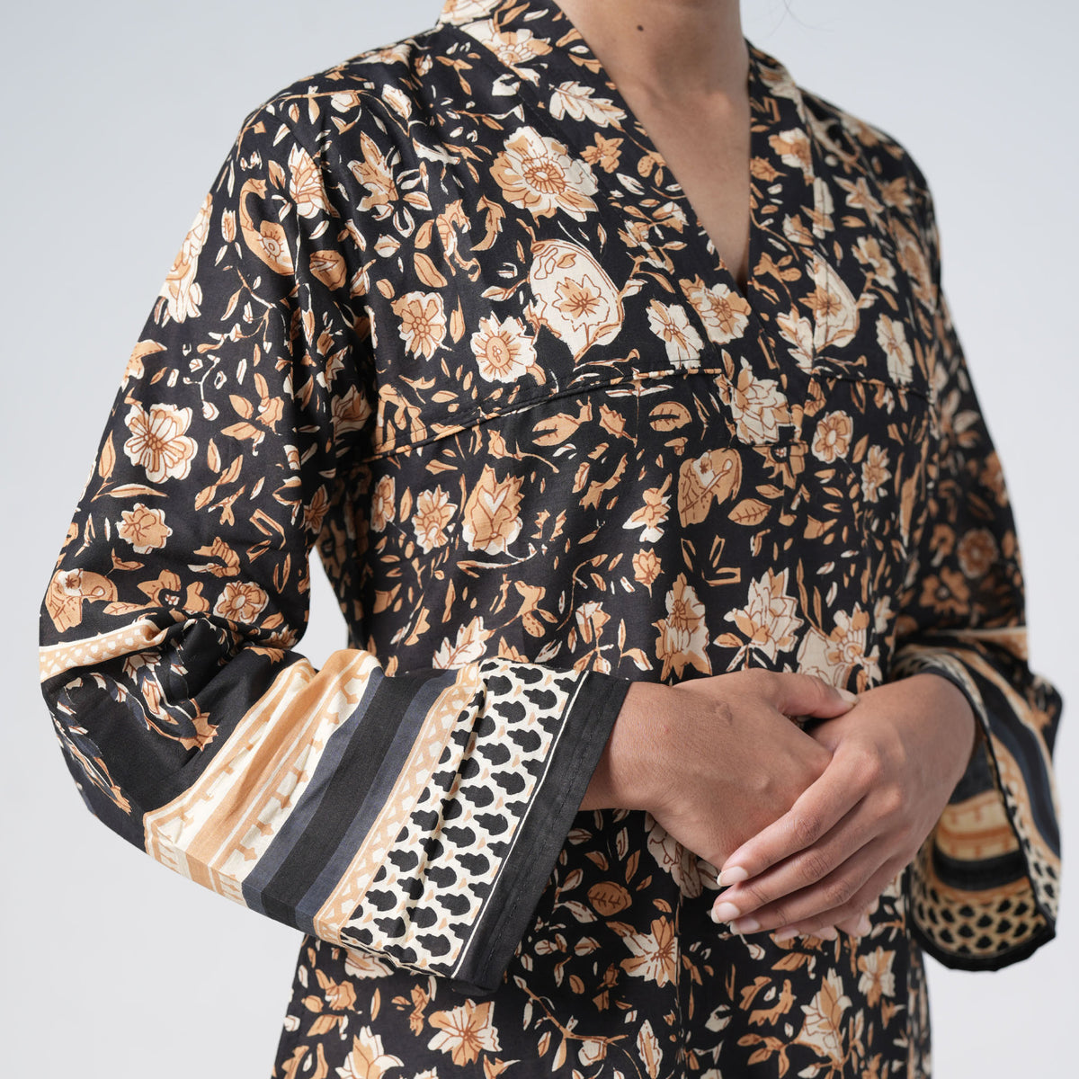 Kaala Rang Long Kurti