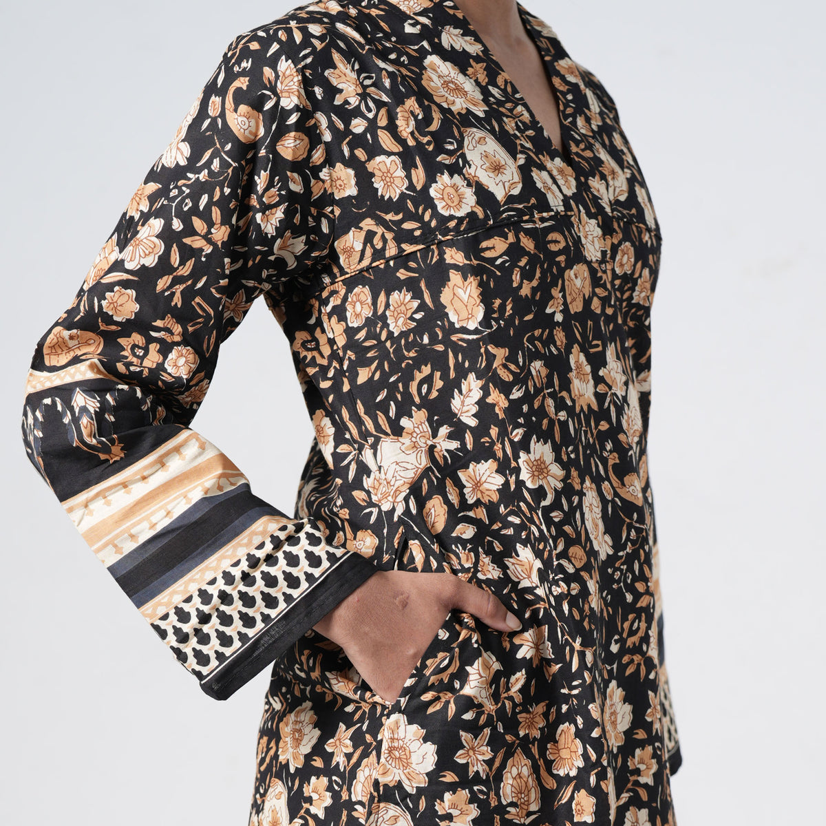 Kaala Rang Long Kurti