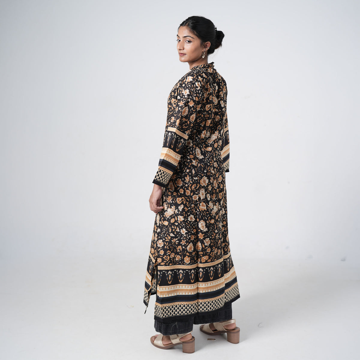Kaala Rang Long Kurti