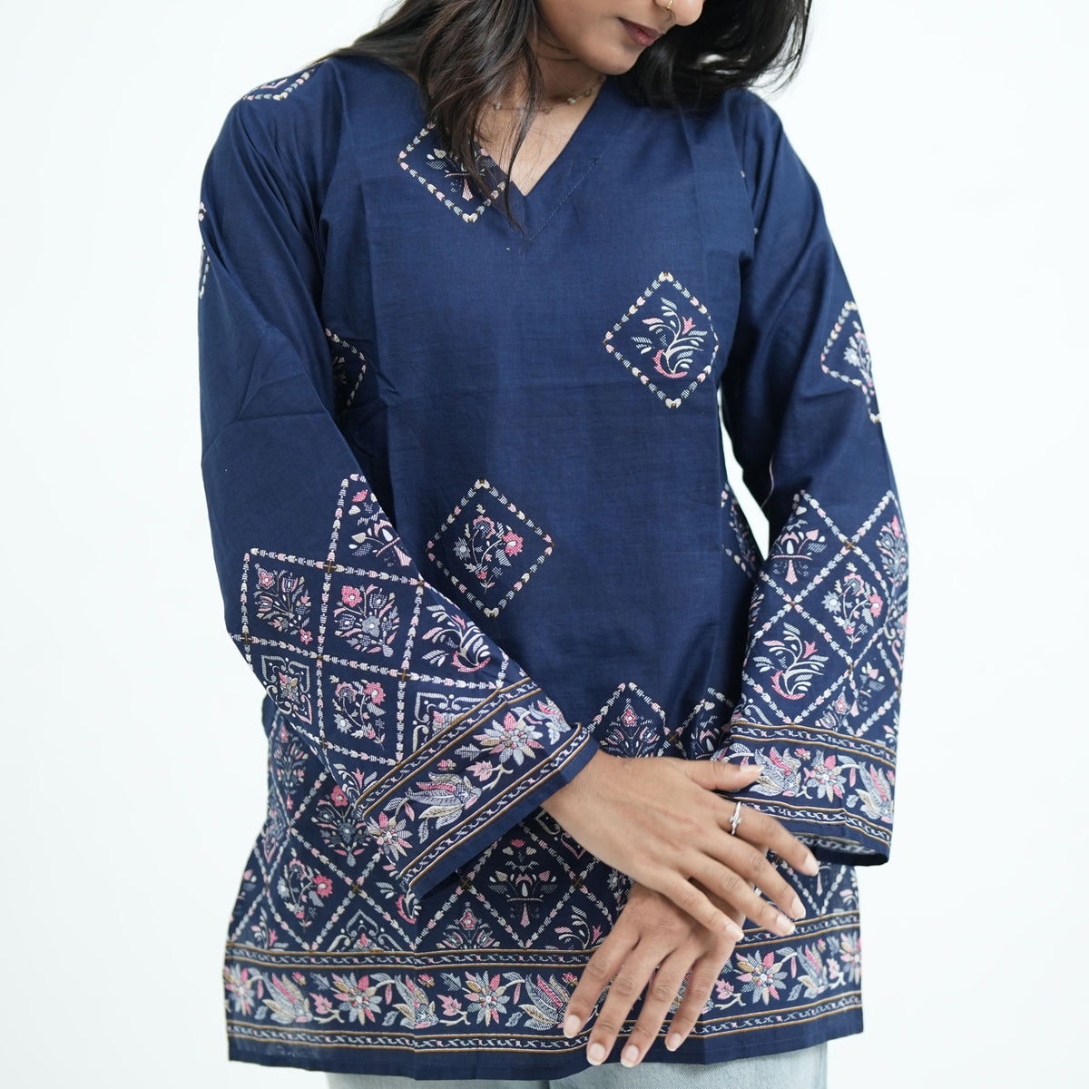 luna-short-kurti-flared-sleeve-detail